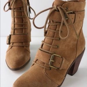 Splendid Lace up Boots